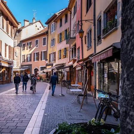Aniciaca - Recent With Private And Secure Parking Appartement Annecy